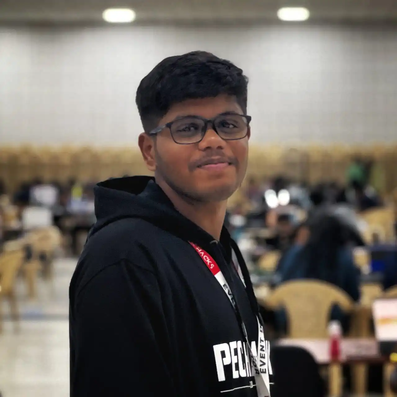 Laaveshwaran P